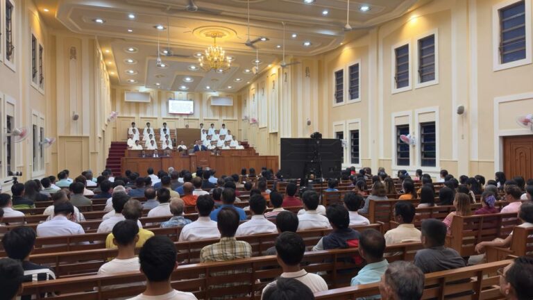 Hundreds attend evangelical mission in Mamburao