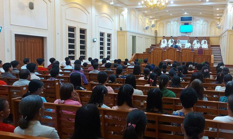 Would-be members in Catanduanes inspired to continue joining the Church