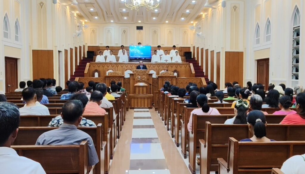 Evangelical mission in Timmaguab, Tarlac attracts many people