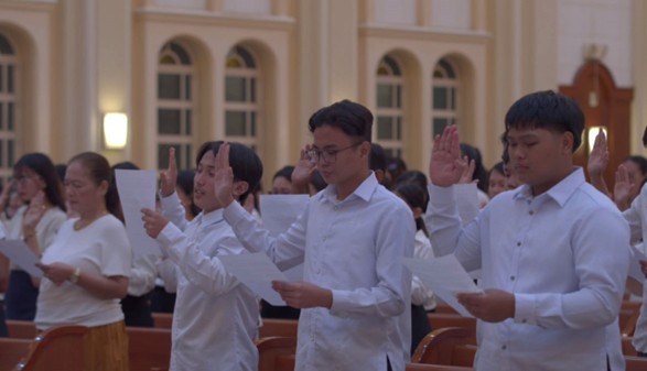 Makati District inducts more than 300 additional officers
