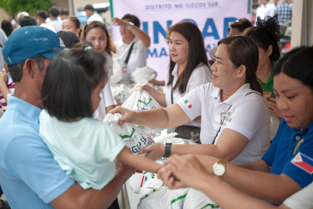 Cagayan West, Ilocos Sur Districts hold outreach for Super Typhoon Nando victims