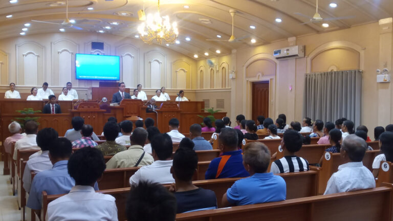 Hundreds of Negrenses attend evangelical missions