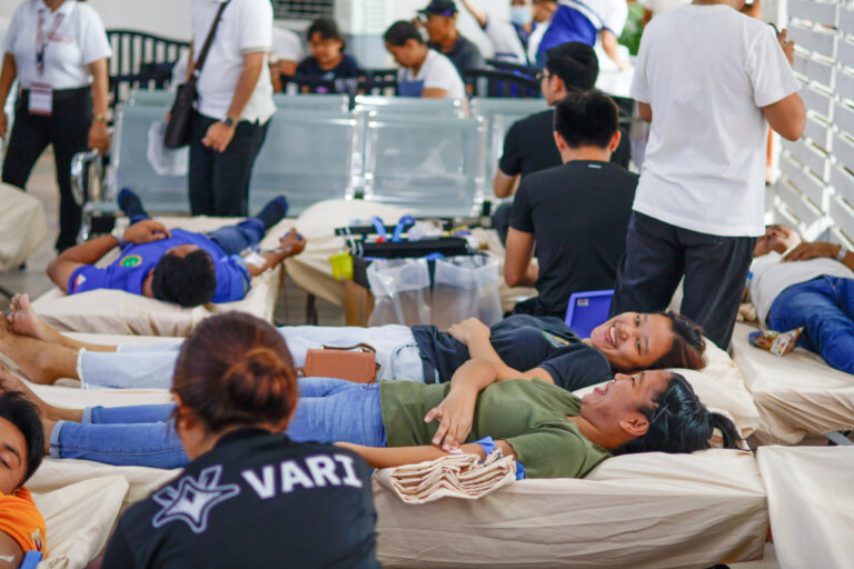 Cavite Buklod takes the lead in donating blood