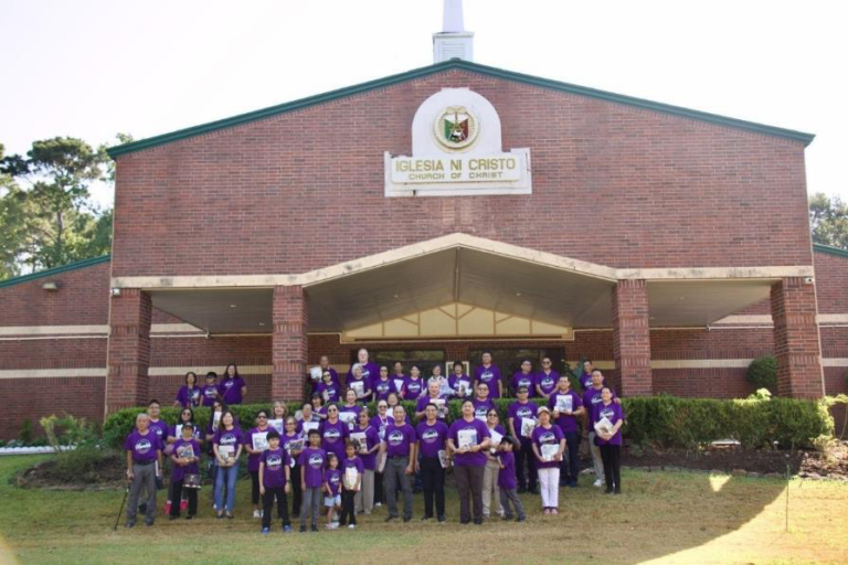 Texas District holds baptism, Pasugo distribution